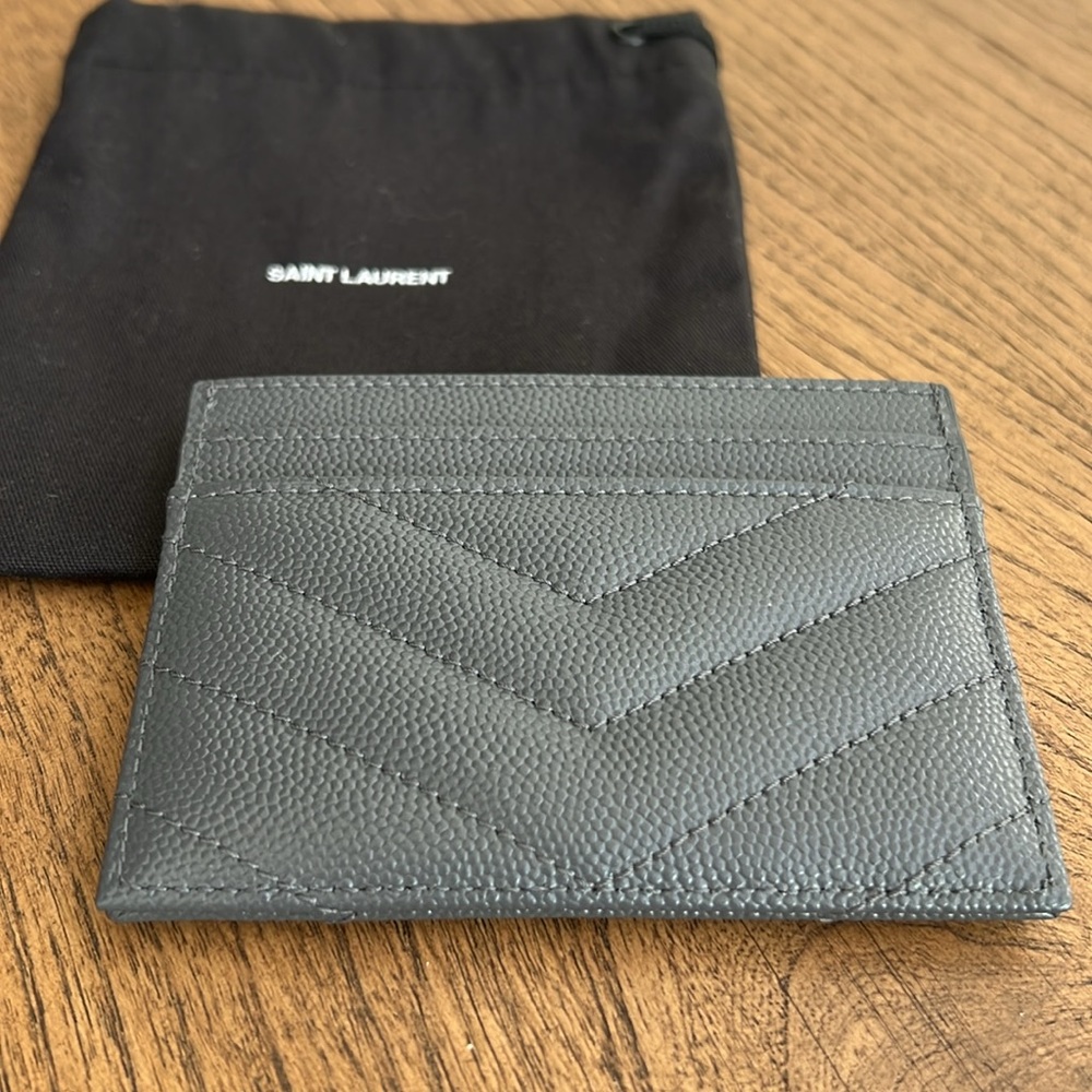 ❌SOLD❌NEW Saint Laurent Cassandre Matelasse Leather Card Holder - Storm - Picture 3 of 5